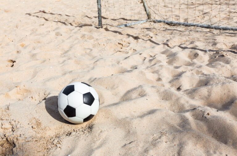 Beach soccer – idealna propozycja na lato